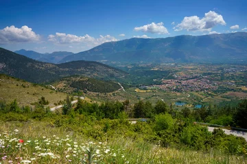Fototapeten Landscape of Valle Peligna, Abruzzo, near Raiano and Anversa © Claudio Colombo