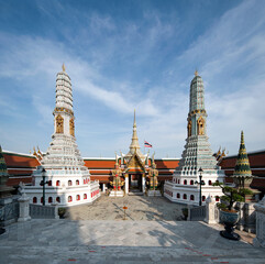Fototapeta premium The Temple of the Emerald Buddha and The Grand Palace