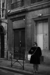 girl exploring the city