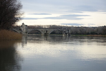 Pont d'Avignon sur le Rhône