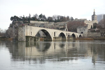 Le pont Saint-bénézet à Avignon