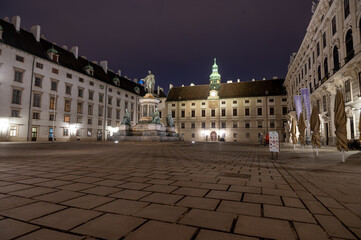 Fototapeta na wymiar Beautiful Vienna at Night