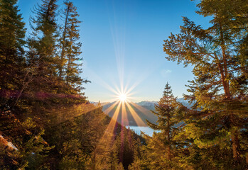 Morning View during Bavarian Hike with centered sun beams 