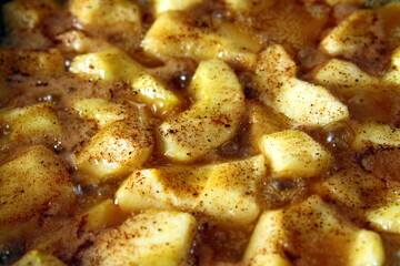 fried apples with cinnamon, honey and sugar for tarte tarin
