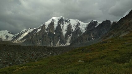 view of the mountains