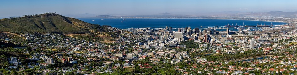 Naklejka na ściany i meble The Signal Hill with the view over Cape Town City Centre and the ocean.