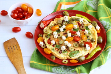 Omlet z warzywami i serem feta