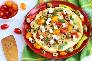 Omlet z warzywami i serem feta