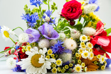 Naklejka na ściany i meble bouquet of summer flowers closeup