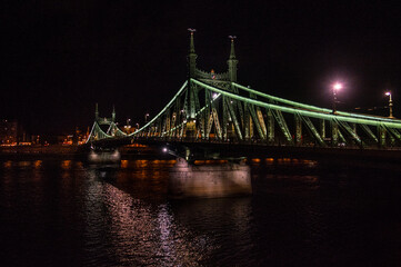 Fototapeta na wymiar Most bridge Budapest Budapeszt