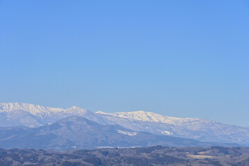 船岡城址公園から雪の蔵王を望む
