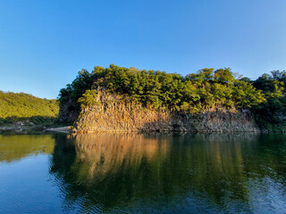 Cheorwon Songdaeso, Columnar joint. South Korea. 한탄강 송대소 주상절리.	
