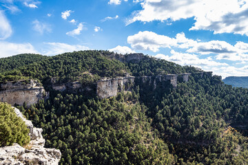 Fototapeta na wymiar Panoramic view of the Serrania de Cuenca at Una in Spain. Hiking trails La Raya and El Escaleron in Una