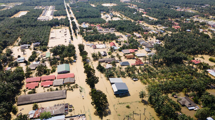 AERIAL TOP DOWN FOOTAGE OF MALAYSIA AFTERMATH BIGGEST FLOOD COVERING MAJOR AREA IN SELANGOR AND KLANG VALLEY. IT SIDE IMPACT FROM THE RAI TYPHOON.	