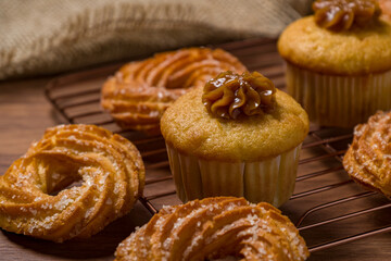 Cupcake de Doce de Leite com biscoitos