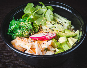 Rice bowl with shrimps and avocado