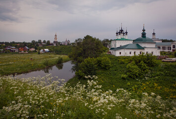 Fototapeta na wymiar Ancient temples and monasteries of the city of Suzdal. Russia