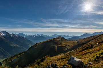 Wanderweg auf der Bettmeralp im Kanton Wallis, Schweiz
