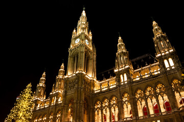 Fototapeta na wymiar Vienna City Hall by night. Wiener Rathaus on Rathausplatz in the Innere Stadt district. Office of the Mayor, chambers of city council and Landtag, Austria.