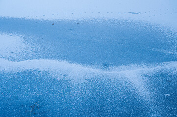 Fototapeta na wymiar 真冬の凍った湖