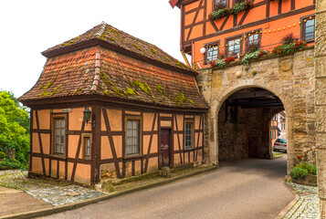 Fototapeta na wymiar Tor zur historischen Altstadt von Langenburg / Hohenlohe / Deutschland (1226 erstmals erwähnt) Gate to the historic old town of Langenburg / Hohenlohe / Germany (first mentioned in 1226)