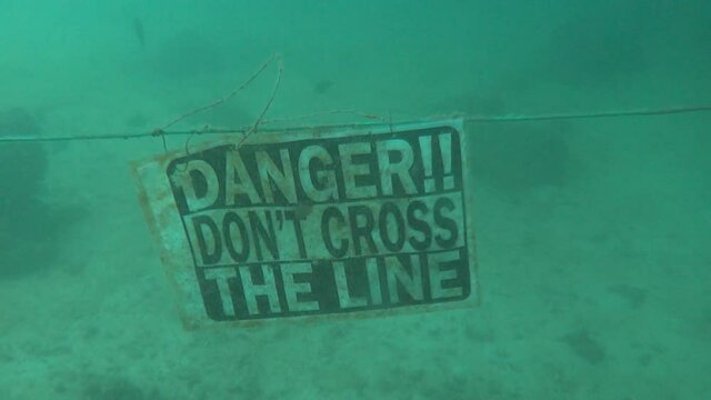 Danger, Danger Underwater, Scuba Diving, Dive, Depth, Sign Be Careful, Be Careful Don't Go Over Line, Scuba Diving, Underwater Life