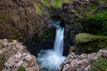 Obraz premium However there are so many incredible waterfalls in this stunning country to see, this isn’t a complete list of the ones around Iceland
