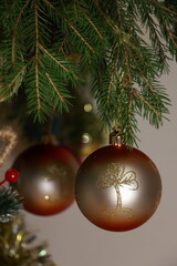 Obraz na płótnie Canvas christmas tree with balls