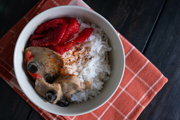 delicious lengua in creamy mushroom sauce 