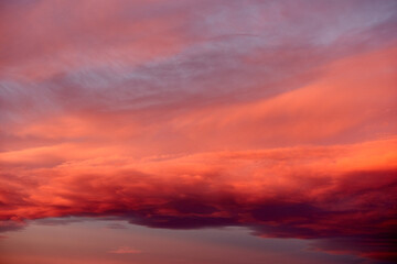 Naklejka na ściany i meble Cloudscape at sunset