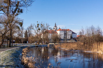 Fototapeta premium Łagodna zima w miasteczku Supraśl na Podlasiu, Polska