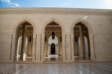 Fototapeta na wymiar Sultan Qaboos Grand Mosque inside area