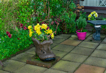 Decorative garden pots