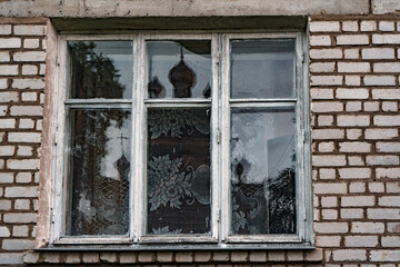 window, reflection, temple, architecture, house, architecture, wall, old,
