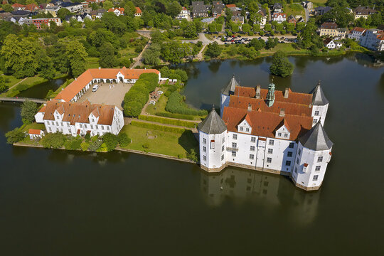 Water castle at Glucksburg, Germany