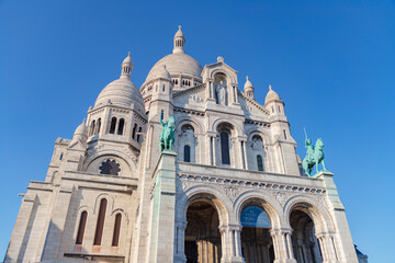 Fototapeta na wymiar sacre coeur basilica in paris, france