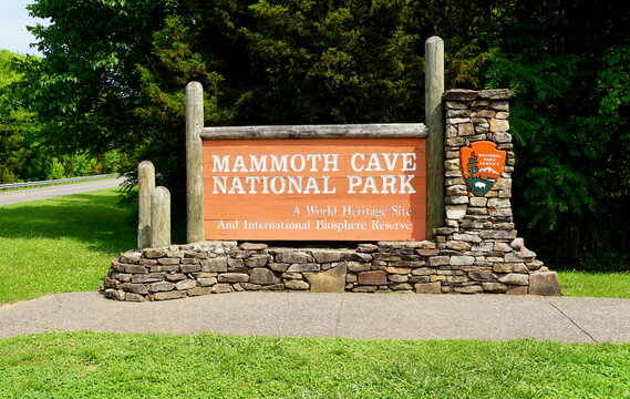Kentucky U.S.A - August 20, 2021 - The sign on the entrance into the historic Mammoth Cave National Park