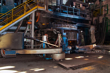Metallurgical production. Melting of metal in an open-hearth furnace.