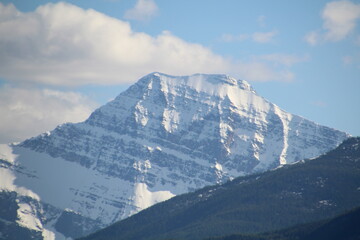 Fototapeta na wymiar Snowy Crown Of Mount Edith, Jasper National Park, Alberta