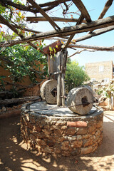 Moulin à olives à l'écomusée Lychnostatis à Hersonissos en Crète