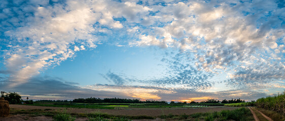 Obraz premium Clear sky with beautiful clouds.