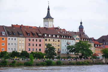Main und Rathauss in Wuerzburg