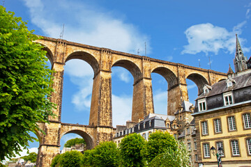 Morlaix. Le viaduc en centre-ville Finistère. Bretagne	