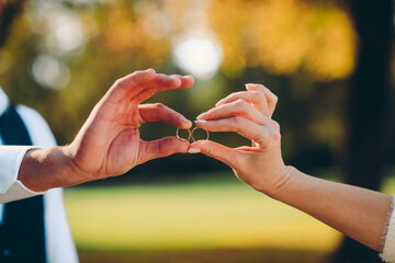 hands holding a heart