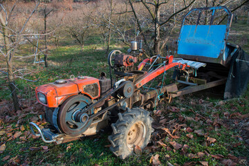 Fototapeta premium 경운기