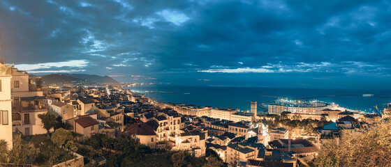 Fototapeta na wymiar Glimpse of the historic center of Salerno