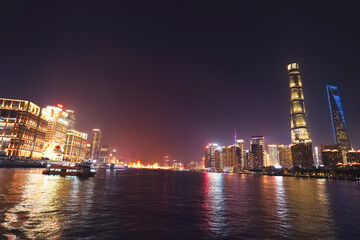 Fototapeta premium Night view of buildings in Lujiazui, Huangpu River, Shanghai