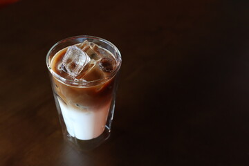 아이스 카페라떼