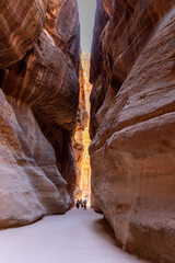 Travelling between rocks in Jordan , see Petra's palace between rocks 
