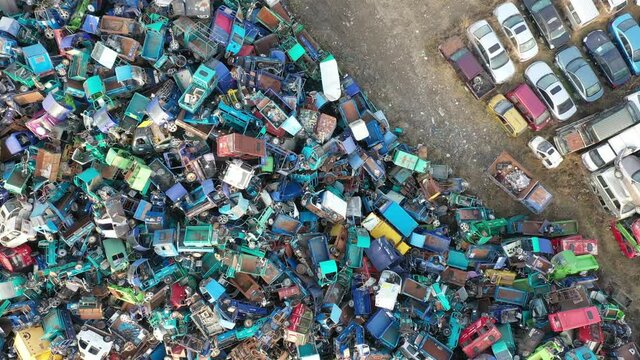 Scrap car treatment plant